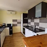 Josip Apartment *