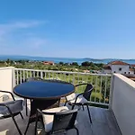 Josip アパート *