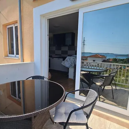 Apartment Bajic *